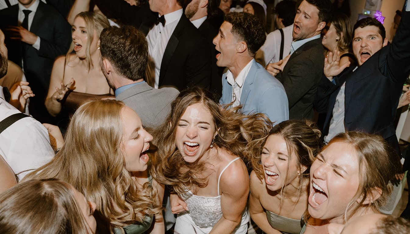Hagan Williams DJs - wedding DJ and entertainment