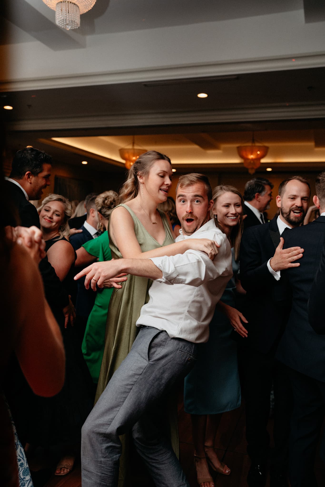 Hagan Williams DJs - wedding DJ and entertainment