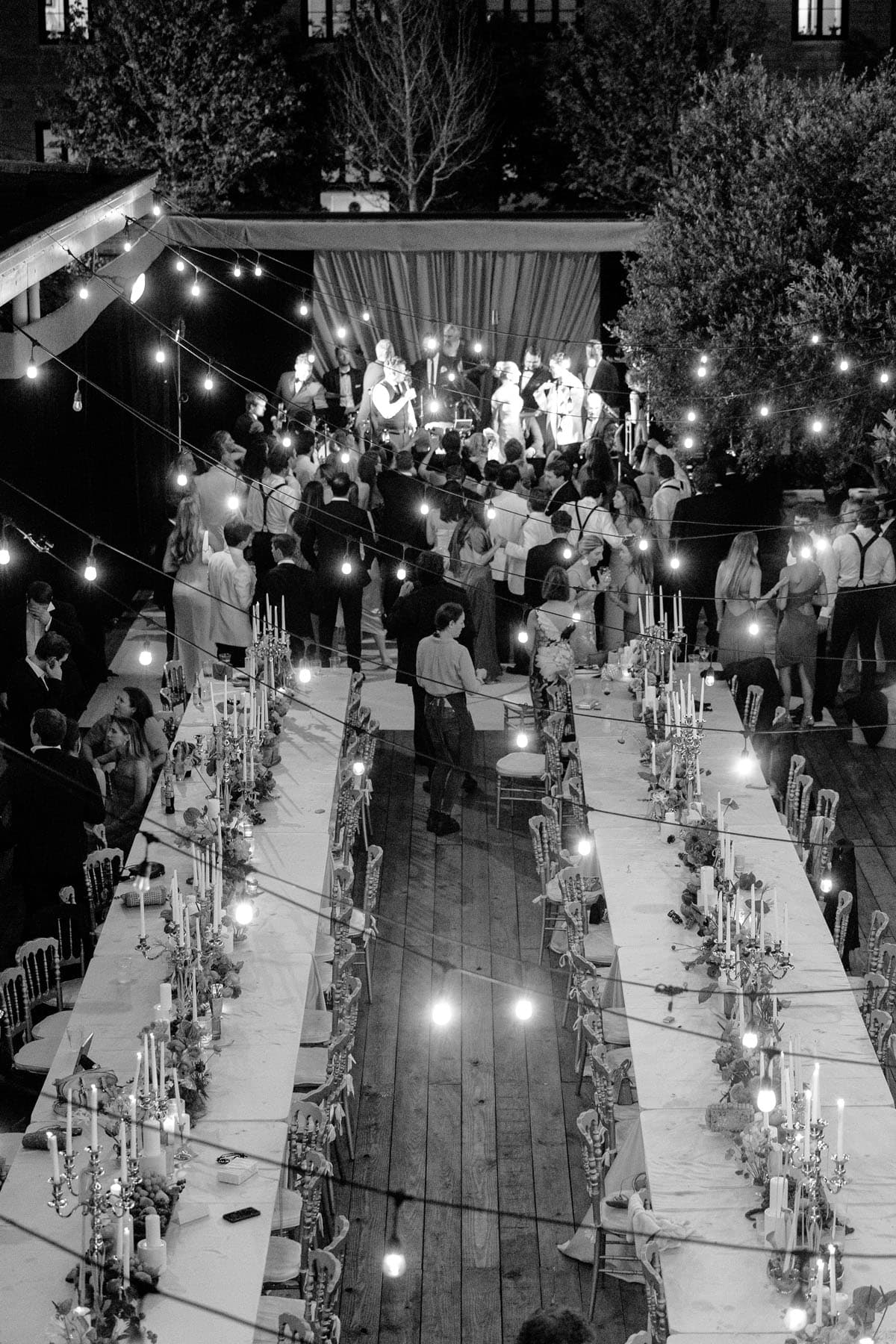 The Fabulous Equinox Orchestra - Outdoor Wedding Reception