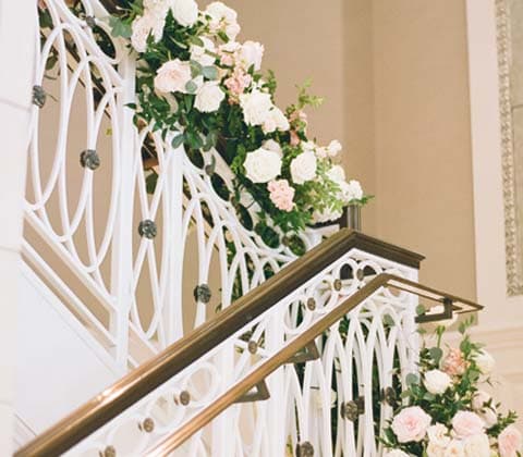 Hotel Bennett floral details and railing on piazza