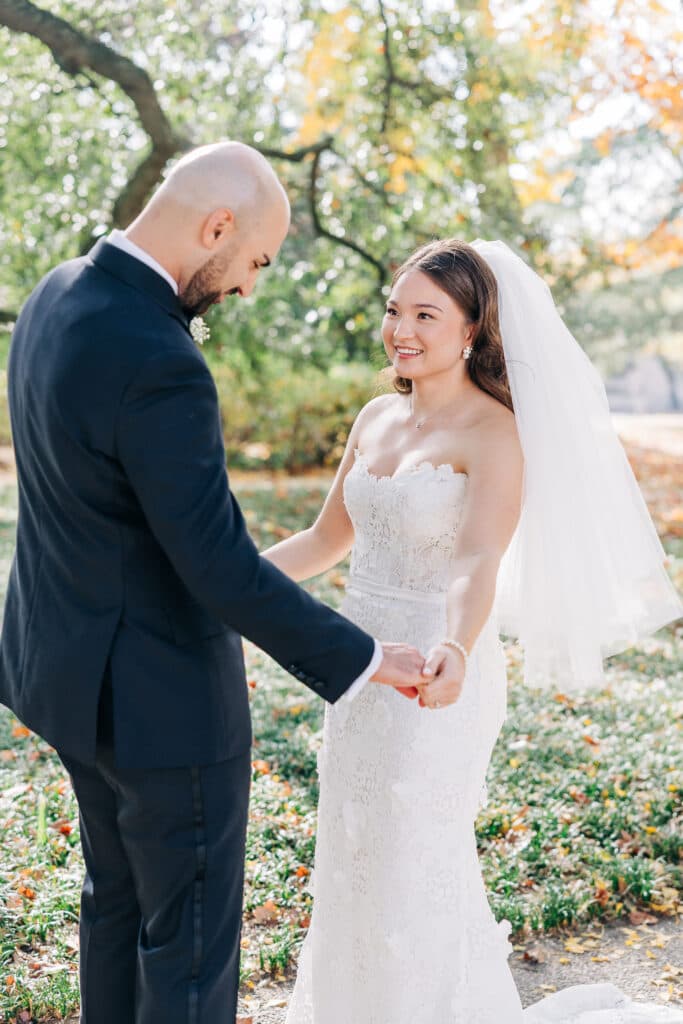 1208 Washington Place wedding couple first look historic downtown Columbia