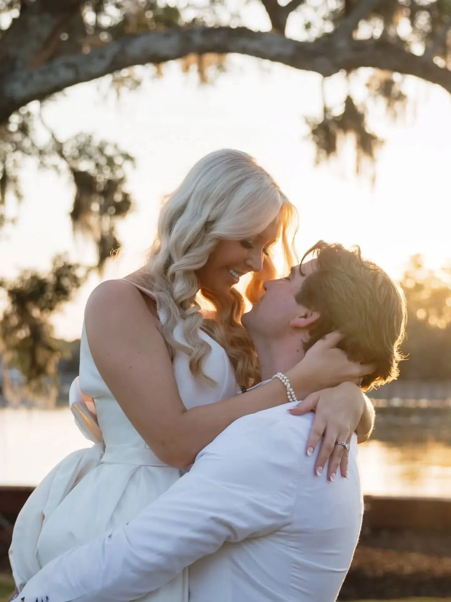 Southern Luxury Cakes - wedding cake baker